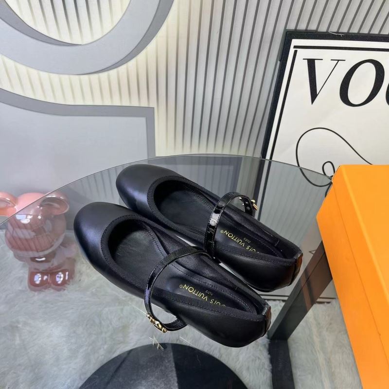 Louis Vuitton Flat Shoes